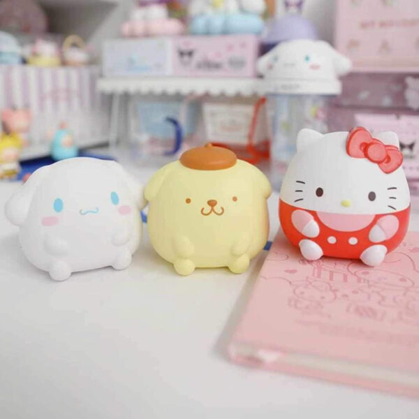 Sanrio ของเล่นบีบอัดสกุชชี่ เด้งกลับช้า หยิกสนุกสีน่ารัก พร้อมจัดส่งค่ะ ชุดของขวัญ เด็กผู้หญิง